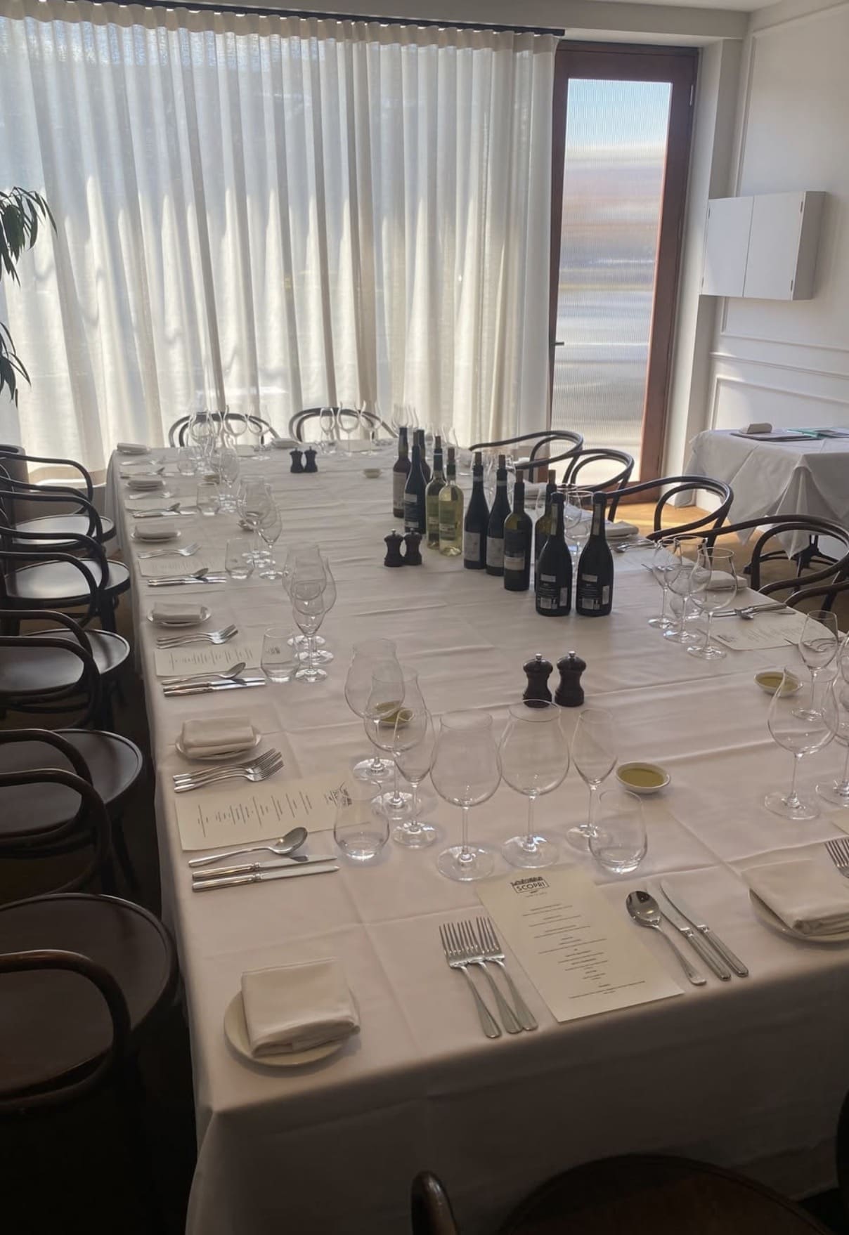 Scopri Restaurant, Carlton