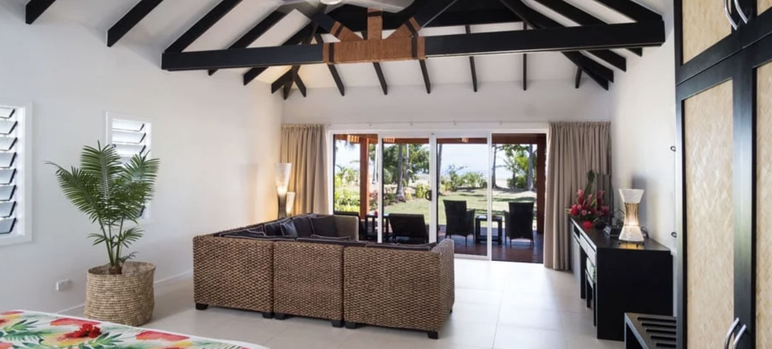 Lomani Island Resort