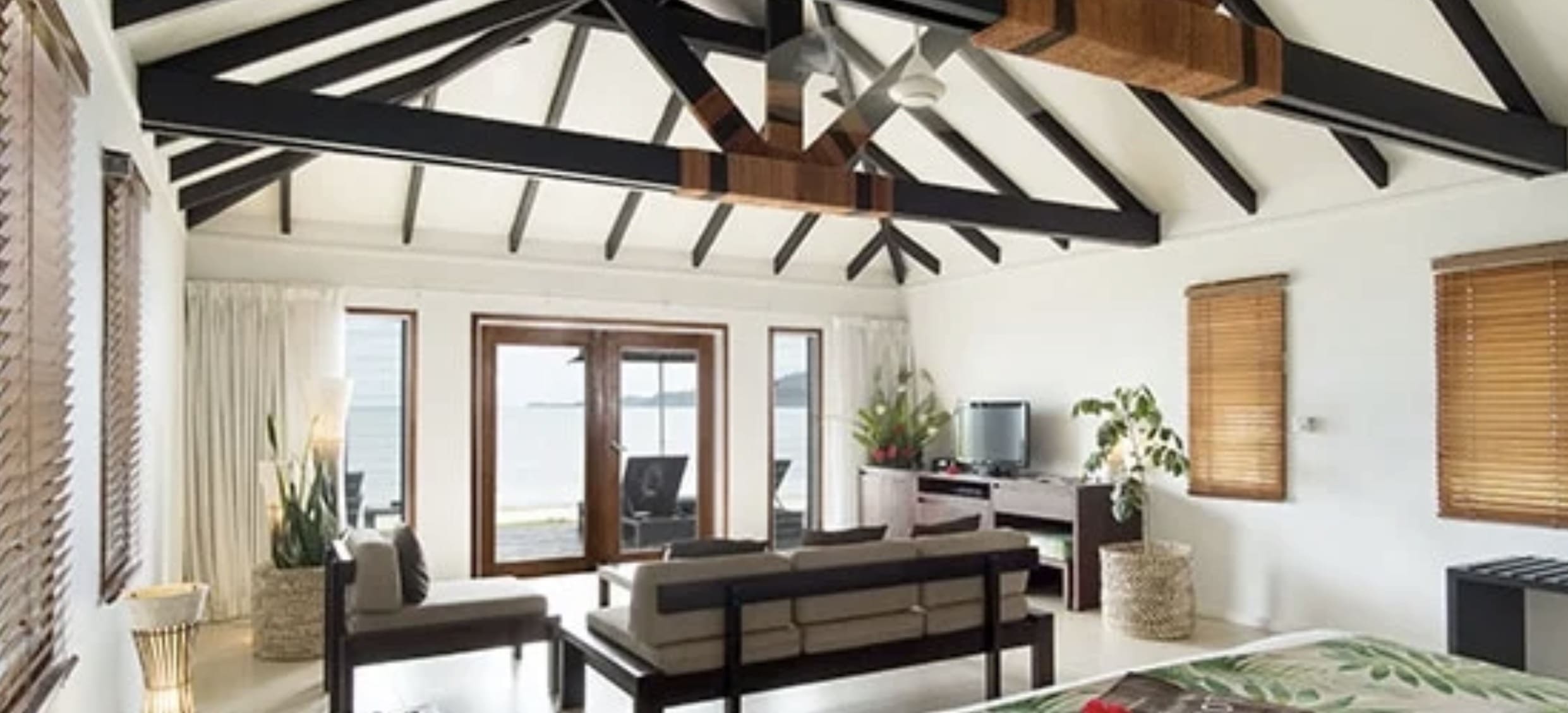 Lomani Island Resort